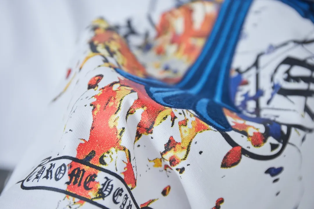 🅿️200 Ch*ome Hearte 25SS early spring new style Contrast color embroidery Crow heart cross short sleeve Light luxury essential item for daily commuting for men and women Correct version Welcome to compare Detailed features · 320g 100% pure cotton double yarn jersey fabric · Custom dyed in the same cylinder, special thickened 32 pieces double-strand 1X1 thread · Imported Tajima machine embroidery tatami embroidery · Digital direct printing logo pattern · Double-needle stitching and cross-seam technology · Original main mark, washed tag, brand moisture-proof paper packaging Color: black/white/pink Size: S/M/L/XL